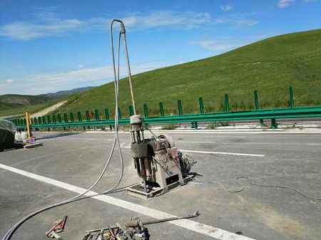 贵定公路地基基础注浆加固